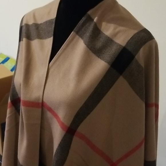 New Jessica McClintock Plaid Woven Ruana - Picture 4 of 7